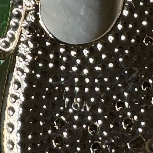 18k Emerald Talay Earrings - Picture 8 of 9